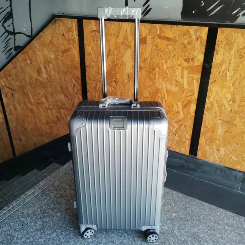20-Inch Aluminum Alloy Luggage with Wheels and Locks